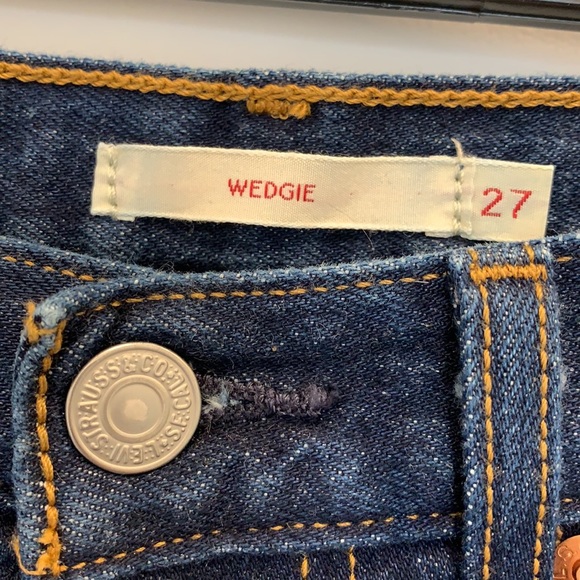 Levi’s Wedgie Jeans Size 27 - Picture 3 of 8